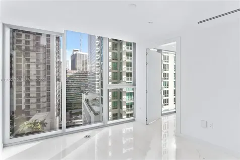 300 Biscayne Blvd Way Miami FL 33131