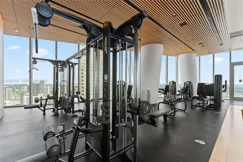 300 Biscayne Blvd Way Miami FL 33131