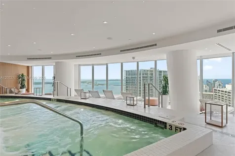 300 Biscayne Blvd Way Miami FL 33131