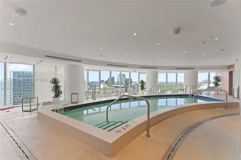 300 Biscayne Blvd Way Miami FL 33131