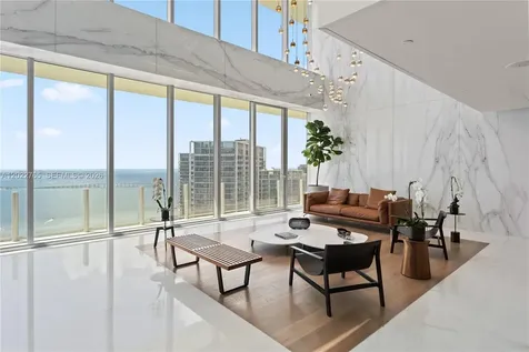 300 Biscayne Blvd Way Miami FL 33131