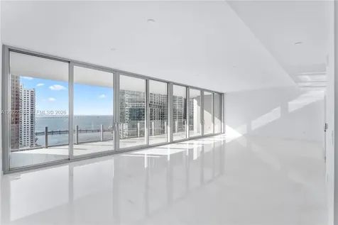 300 Biscayne Blvd Way Miami FL 33131