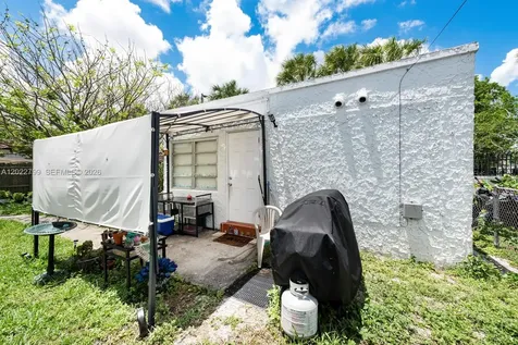 4217 SW 2nd Terrace Miami FL 33134
