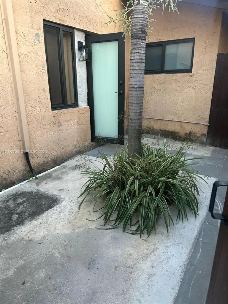1115 SW 136th Place Miami FL 33184