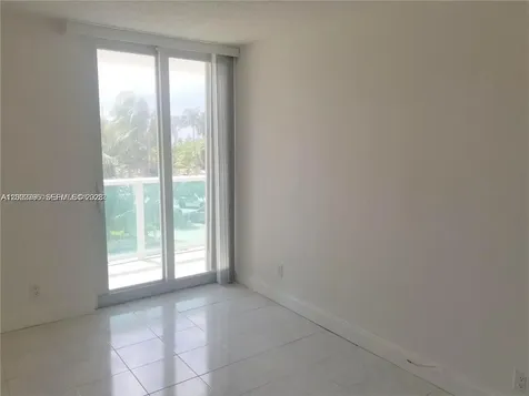 100 Bayview Drive Sunny Isles Beach FL 33160