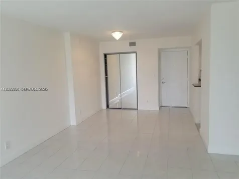 100 Bayview Drive Sunny Isles Beach FL 33160