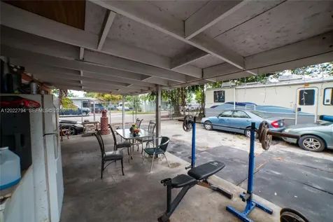 3401 NW 15th Street Miami FL 33125