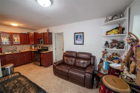 3401 NW 15th Street Miami FL 33125