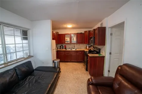 3401 NW 15th Street Miami FL 33125
