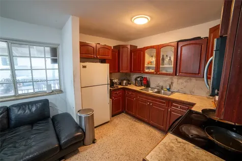3401 NW 15th Street Miami FL 33125