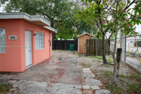 3401 NW 15th Street Miami FL 33125