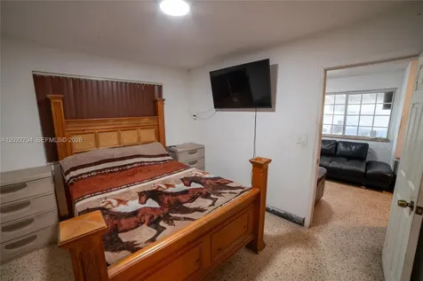 3401 NW 15th Street Miami FL 33125