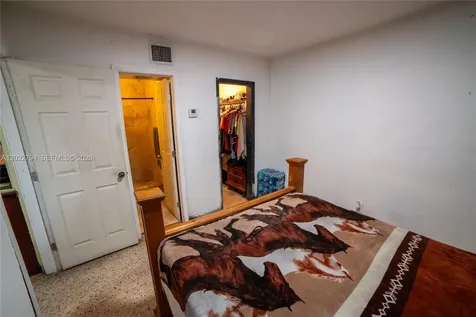 3401 NW 15th Street Miami FL 33125
