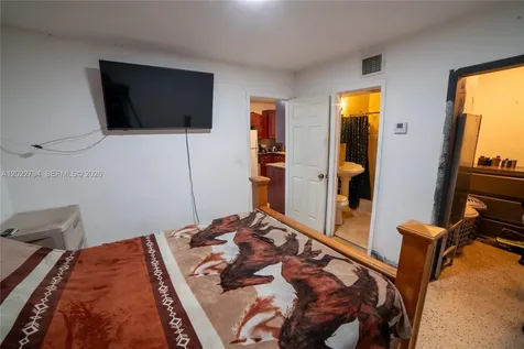 3401 NW 15th Street Miami FL 33125