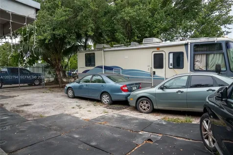 3401 NW 15th Street Miami FL 33125