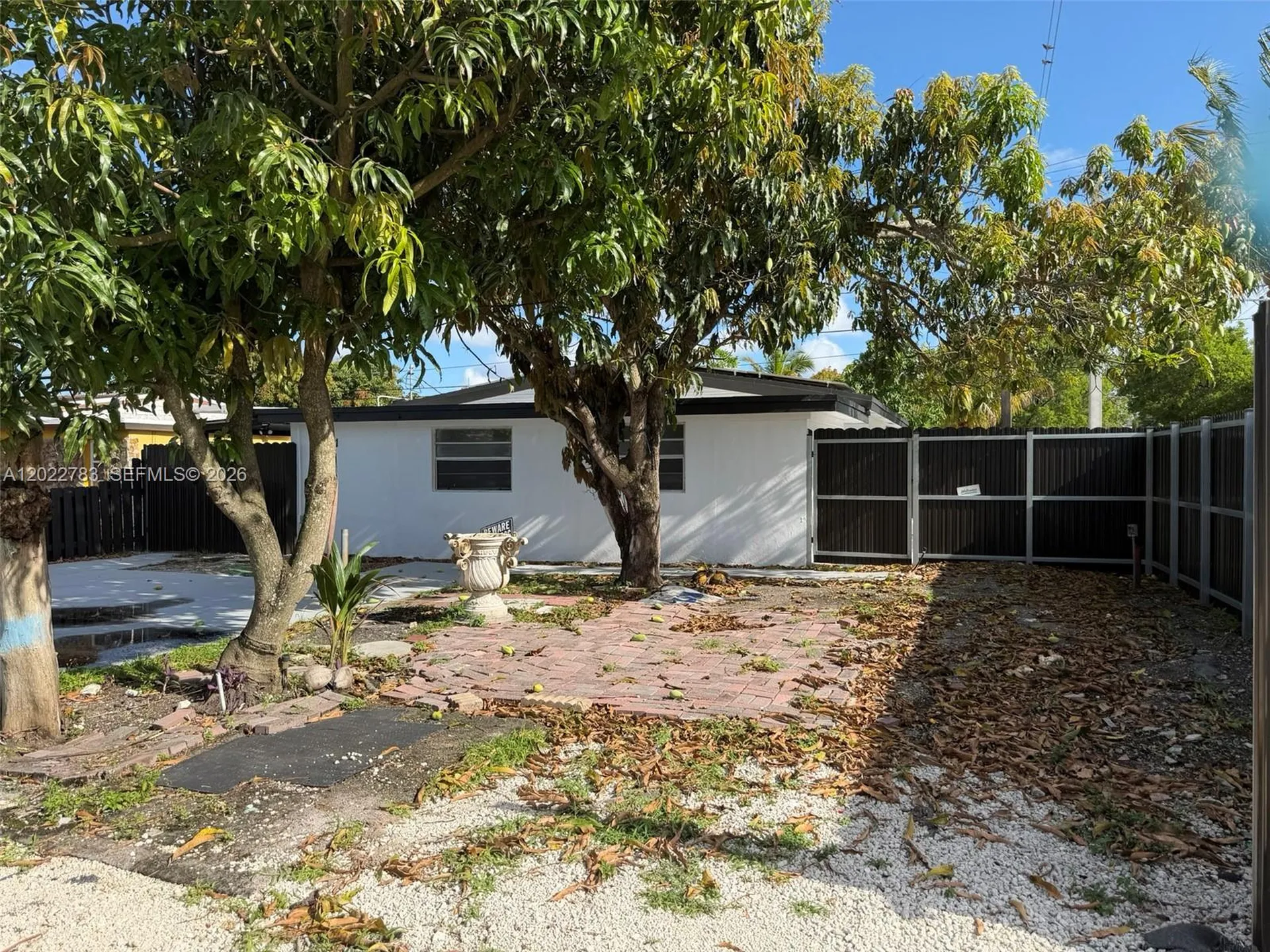 1001 S 62nd Avenue Hollywood FL 33023