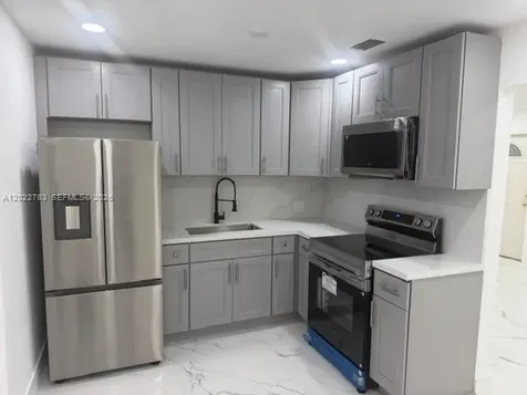 1001 S 62nd Avenue Hollywood FL 33023