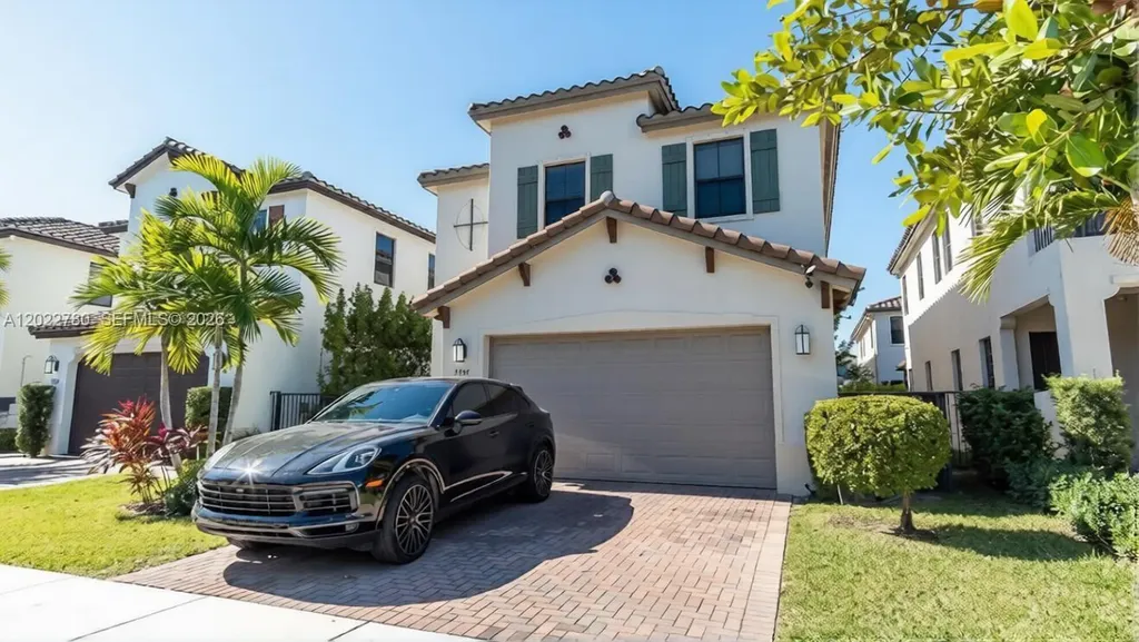 9794 W 34th Court Hialeah FL 33018