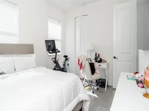 9794 W 34th Court Hialeah FL 33018