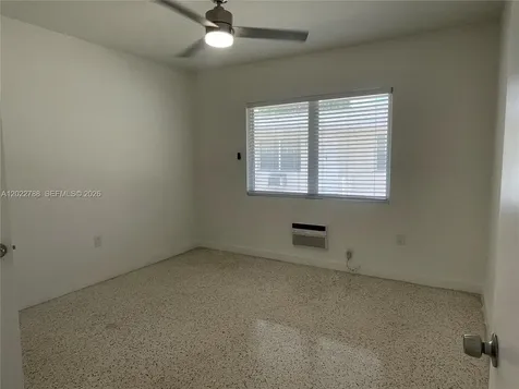 940 SW 4th Avenue Miami FL 33130