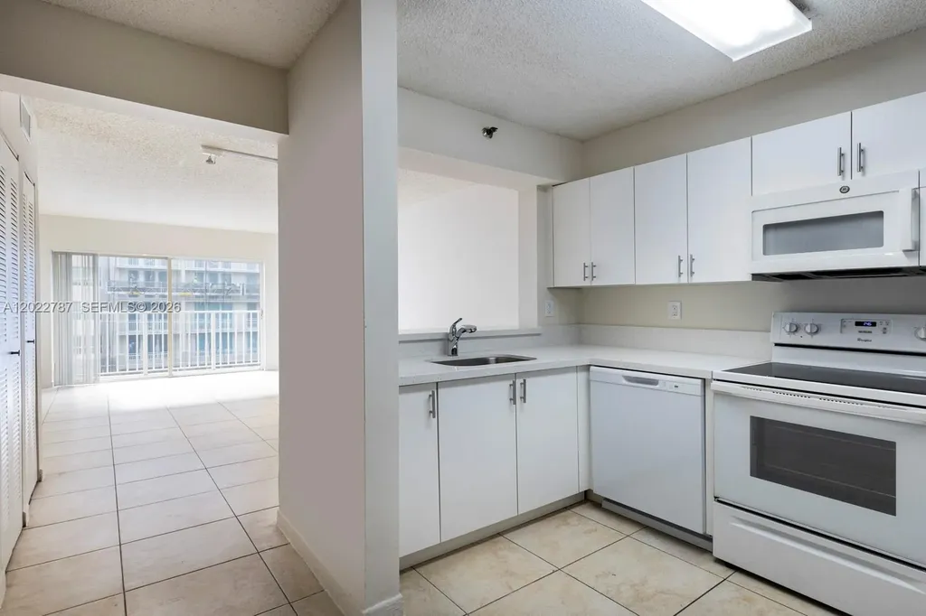 2660 SW 37th Avenue Miami FL 33133