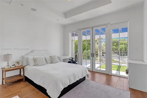 350 Redwood Lane Key Biscayne FL 33149