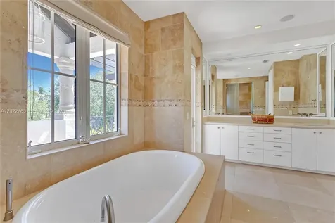 350 Redwood Lane Key Biscayne FL 33149