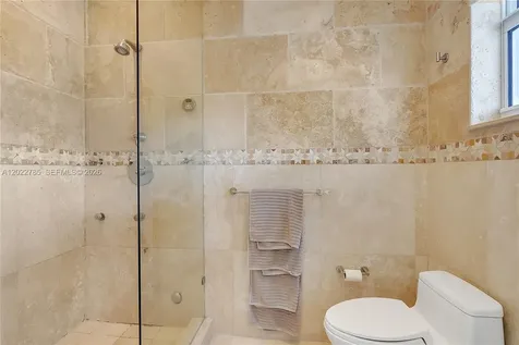 350 Redwood Lane Key Biscayne FL 33149