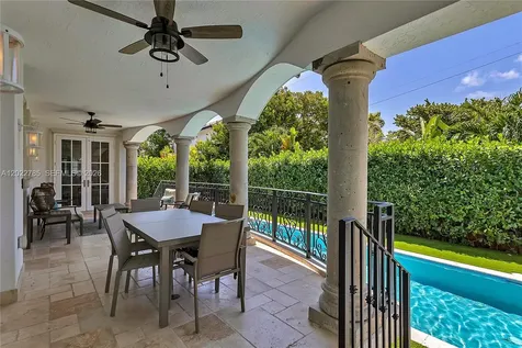 350 Redwood Lane Key Biscayne FL 33149