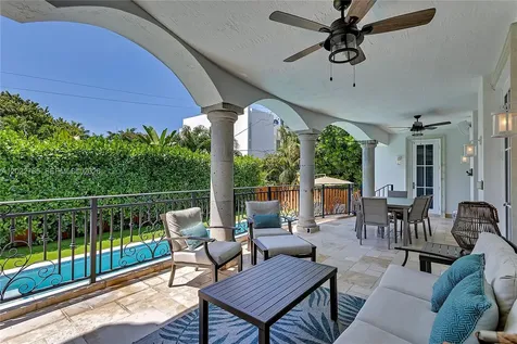 350 Redwood Lane Key Biscayne FL 33149