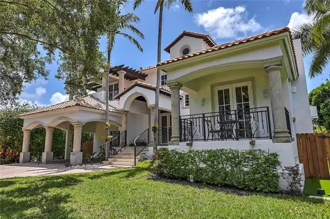 350 Redwood Lane Key Biscayne FL 33149