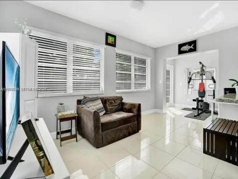 6930 SW 12th Street Pembroke Pines FL 33023