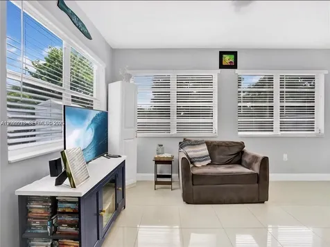 6930 SW 12th Street Pembroke Pines FL 33023