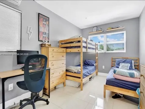6930 SW 12th Street Pembroke Pines FL 33023