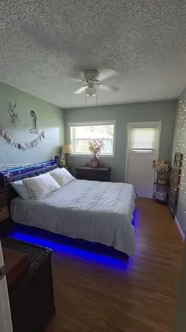 1301 N 12th Court Hollywood FL 33019