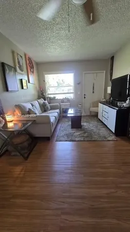 1301 N 12th Court Hollywood FL 33019