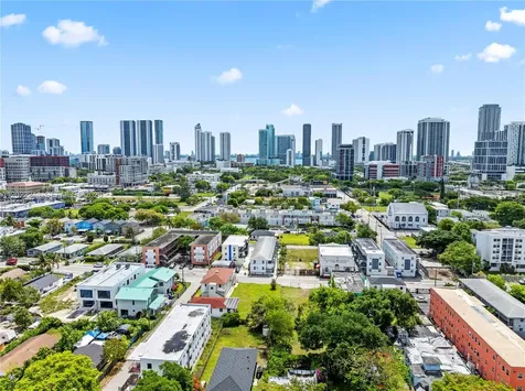 1829 NW 2nd Court Miami FL 33136