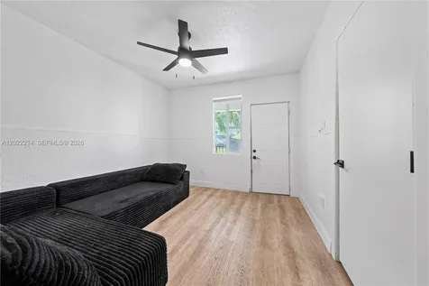 1829 NW 2nd Court Miami FL 33136