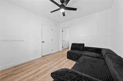 1829 NW 2nd Court Miami FL 33136
