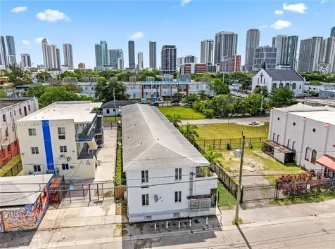 1829 NW 2nd Court Miami FL 33136
