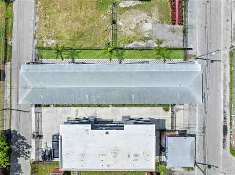 1829 NW 2nd Court Miami FL 33136