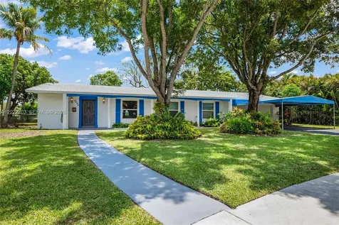9460 Palmetto Club Lane E Palmetto Bay FL 33157