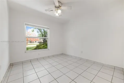 9460 Palmetto Club Lane E Palmetto Bay FL 33157