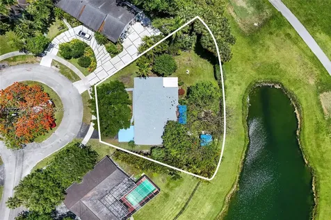9460 Palmetto Club Lane E Palmetto Bay FL 33157