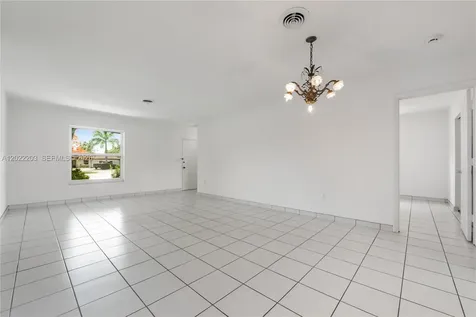 9460 Palmetto Club Lane E Palmetto Bay FL 33157