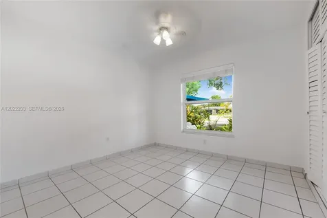 9460 Palmetto Club Lane E Palmetto Bay FL 33157