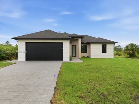 1222 Earnest Street E Lehigh Acres FL 33974