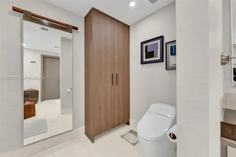 17121 Collins Avenue Sunny Isles Beach FL 33160