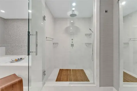 17121 Collins Avenue Sunny Isles Beach FL 33160