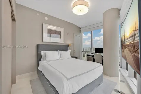 17121 Collins Avenue Sunny Isles Beach FL 33160